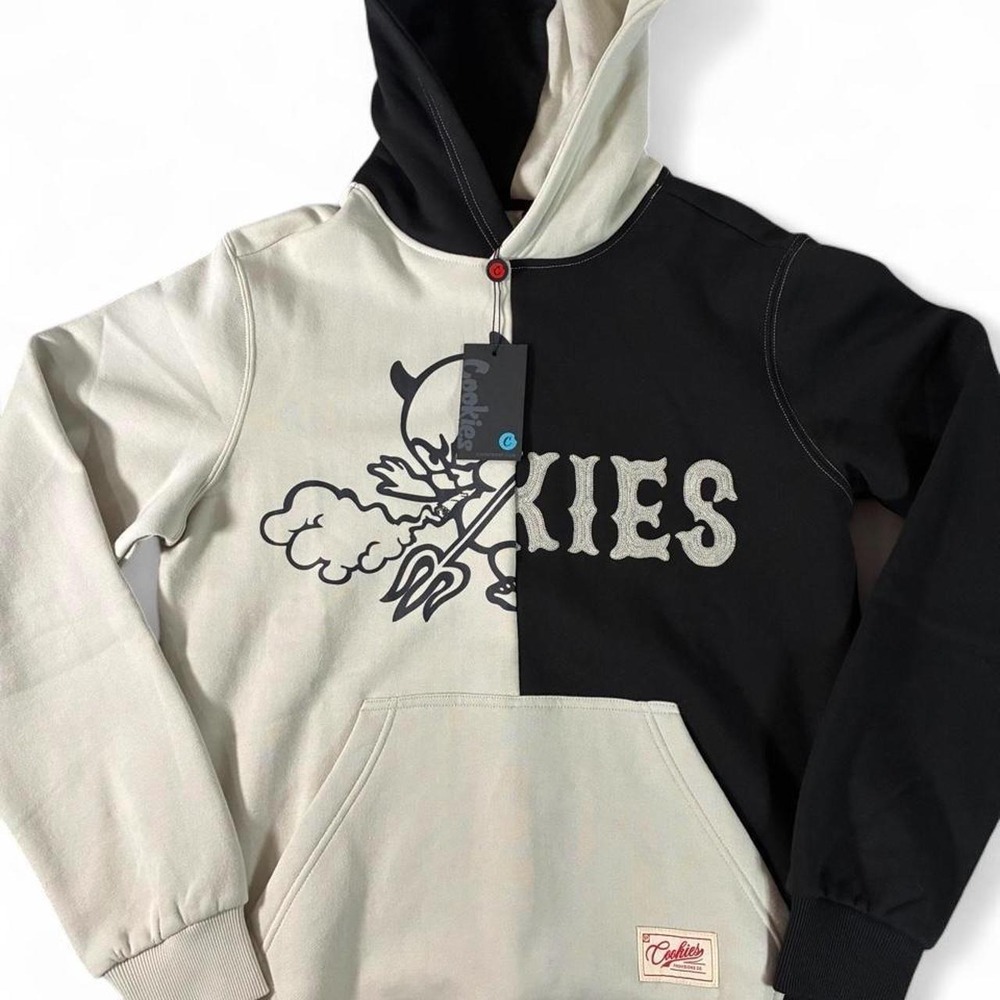 NWT Cookies SF cream & black colorblock hoodie. Brand new with tags. Men's med